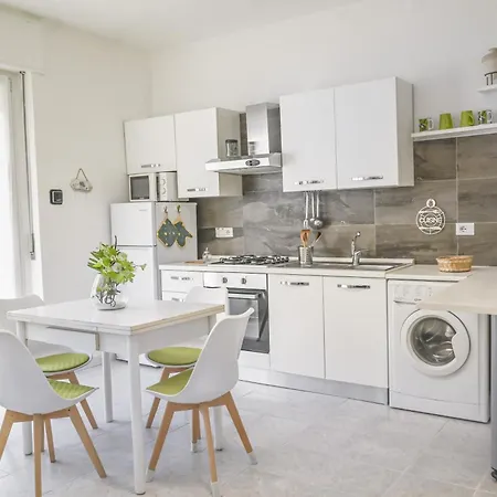 Via Roth Apartamento