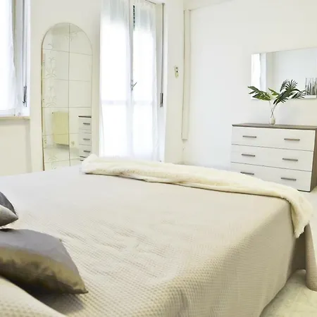 Via Roth Apartment *